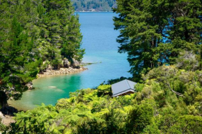Tawa Cove Cabins